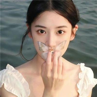 女演员今天依然